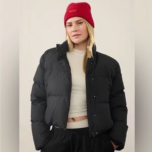 Athleta Summit Down Puffer Cropped Black Jacket Sz L